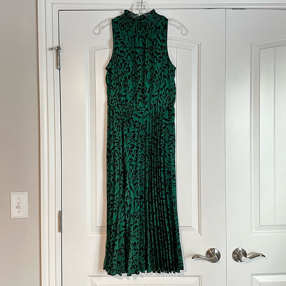 {Banana Republic} Emerald Green & Black Leopard Print Sleeveless Midi Dress NWT